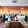 Representatives of the Medical Services Administration under the Ministry of Health and the Family Health International (FHI 360) sign a project on preventing antimicrobial resistance in Vietnamperiod 2024-25 (Photo: VNA)