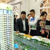 A real estate company introduces a housing project in Hanoi. (Photo: kinhtedothi.vn) 