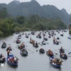 Visitors to Huong Pagoda Festival (Photo: VNA)