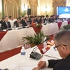 Parliamentarians of the two nations share legislation experiences at the first meeting of the Vietnam – Cuba Inter-parliamentary Cooperation Committee. (Photo: VNA)