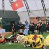 An event is hold to mark mid-autumn festival in Liverpool. The event organisers transfer 1,000 GBP to the account of the Vietnam Fatherland Front (VFF) Central Committee to aid victims affected by Typhoon Yagi. (Photo: VNA)