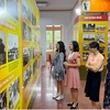 Visitors to an exhibition at the National Library of Vietnam. (Photo: National Library of Vietnam)