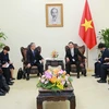 Deputy Prime Minister Tran Hong Ha receives President and CEO of Japan’s Sumitomo Corporation Shingo Ueno in Hanoi on October 8 (Photo: VNA)