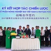 The signing ceremony of strategic partnership between The BAF Vietnam Agricultural Joint Stock Company and China's leading livestock group Muyuan Foods Co. Ltd. (Photo: baf.vn)