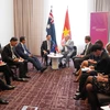 Deputy Prime Minister and Minister of Foreign Affairs Bui Thanh Son holds a working session with Australian Minister for Trade and Tourism Don Farrell in Adelaide city, South Australia on October 17. (Photo: VNA)