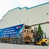 Hoa Phat Refrigeration Company's first batch of rDouble Inverter two-door top-freezer refrigerators exported to the US. (Photo: https://www.hoaphat.com.vn/)