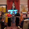 Spouses of Vietnamese diplomats in Washington DC take part in a show of traditional costumes of Vietnam. (Photo: The Voice of Vietnam.