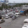 Cars and taxis at Noi Bai International Airport in Hanoi (Photo: VNA)