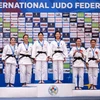 Nguyen Quynh Huong and Do Tran Cam Tu (right) are with their bronze medals at the Las Vegas World Judo Championships Kata 2024. (Photo: ijf.org)