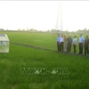 The World Bank delegation makes a fact-finding tour of and learned about a circular production model at the New Green Farm Cooperative in Can Tho city. (Photo: VNA)