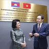 NA Chairman Tran Thanh Man (R) and President of the Cambodian National Assembly Samdech Khuon Sudary. (Photo: VNA)