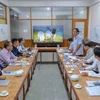 At the meeting between Deputy Director of the Department of Industry and Trade of Can Tho city Huynh Thanh Su and representatives from China Gezhouba Group Corporation (Photo: VNA)