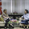 UK Ambassador to ASEAN Sarah Tiffin (L) meets with Armida Salsiah Alisjahbana, UN Under-Secretary-General and Executive Secretary of ESCAP, in Bangkok, Thailand. (Photo: VNA)