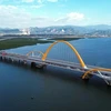 Binh Minh Bridge spanning Cua Luc Bay in Quang Ninh province (Photo: VNA)