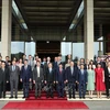 El presidente de la Asamblea Nacional de Vietnam, Tran Than Man, y los nuevos embajadores y encargados de negocios de la Unión Europea. (Foto: VNA)