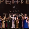La représentante vietnamienne de Miss Petite Global 2024, Lê Trang Ngân, a remporté le titre de Miss Petite Global Asie 2024. Photo : thanhnien.vn