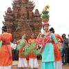 Une performance de danse lors de la fête Katê 2020 à Ninh Thuân. Photo: VNA