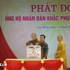 Le Comité du Front de la Patrie du Vietnam de la province de Cao Bang organise une campagne de collecte de fonds pour soutenir les personnes touchées par le typhon Yagi. (Photo : VNA)