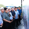 Premier de Vietnam inspecciona construcción de autopista Khanh Hoa - Buon Ma Thuot