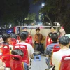 “巴士上盲人曲演唱”独特夜游线路 助力保护越南传统文化