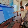 宁顺省渔业分局对配备巡航监控设备的渔船在海上活动进行密切监控。图自越通社