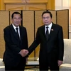 越南国会主席陈青敏会见柬埔寨参议院主席洪森。图自越通社