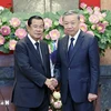 越南国家主席苏林和柬埔寨人民党主席洪森合影（2024年7月25日）。图自越通社