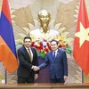 Vietnamese National Assembly Chairman Tran Thanh Man (R) and Armenian National Assembly President Alen Simonyan. (Photo: VNA)