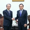 Deputy Prime Minister Tran Luu Quang (right) and Chinese Ambassador to Vietnam Xiong Bo. (Photo: VNA)