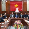 Representatives from the Department of Industry and Trade of the Mekong Delta city of Can Tho and the Korean Energy Agency (KEA) at the meeting on July 18. (Photo: VNA)