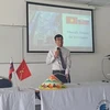 Vietnamese Ambassador to Slovakia Nguyen Tuan speaks at the summer camp. (Photo: vov.vn)