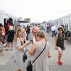 People visit the temporary shopping centre Marywilska 44 in Warsaw. (Photo: VNA)