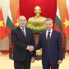 Party General Secretary To Lam receives visiting Bulgarian President Rumen Radev in Hanoi on November 25 afternoon. (Photo: VNA)