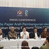 Chairperson of the Indonesian Chamber of Commerce and Industry (Kadin), Arsjad Rasjid, announcing the release of a white paper on Indonesia's economic direction for 2024–2029, in Jakarta on November 26. (Photo: ANTARA)