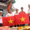 Vietnam People's Navy - A pillar of support for fishermen 