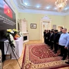 La Embajada vietnamita en Rumania celebra el acto para rendir homenaje al secretario general Nguyen Phu Trong. (Fuente: VNA)