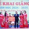 El primer ministro de Vietnam, Pham Minh Chinh, asiste al acto de inicio del año escolar 2024-2025 en la escuela preuniversitaria Nguyen Dinh Chieu en Hanoi. (Fuente: VNA)