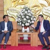 5月20日，越南友好组织联合会（VUFO）副主席阮玉雄会见尼泊尔和平与团结理事会（NPSC）主席拉宾德拉·阿迪卡里。图自qdnd.vn