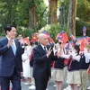 State President Luong Cuong hosts a welcome ceremony in Hanoi on November 28 afternoon for Cambodian King Preah Bat Samdech Preah Boromneat Norodom Sihamoni. (Photo: VNA)