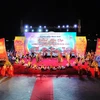 2024年“五彩缤纷之西北”竹竿舞节在安沛市举行。图自越通社