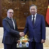 越南国家主席苏林会见哥伦比亚驻越南大使米格尔·安赫尔·罗德里格斯。图自越通社