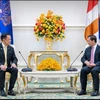 Thai Deputy Prime Minister and Minister of Interior Anutin Charnvirakul (L) and Cambodian Prime Minister Hun Manet (Photo: nationthailand.com)