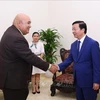 Le vice-Premier ministre Tran Hong Ha (droite) reçoit le directeur régional de l'Organisation mondiale de la santé pour le Pacifique occidental, Saia Ma'u Piukala. Photo: VNA