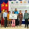 La entrega de casas a los residentes de la comuna de Khanh Lam (Fuente: Vietnamnet)