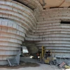 Un complejo arquitectónico circular estilizado de un horno de calabaza tradicional en la aldea alfarera de Bat Trang. (Foto: VOV)