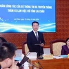 El ministro de Información y Comunicación de Vietnam, Nguyen Manh Hung, en la sesión de trabajo con la provincia de Lai Chau (Fuente: VNA)