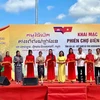 En la inauguración del mercado fronterizo en la Zona Económica del paso internacional de Le Thanh, en el distrito de Duc Co (Fuente: https://baoxaydung.com.vn/) 