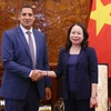 Vice President Vo Thi Anh Xuan receives Swedish Ambassador to Vietnam Johan Ndisi on October 15. (Photo: VNA)