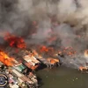 A blaze torches around 1,000 houses at the Isla Puting Bato district, one of Manila's sprawling squatter settlements. (Photo: Manila DRRM Office) 