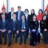 At the meeting between Deputy PM Tran Hong Ha (third from left) and representatives of the Vietnamese community in Denmark. (Photo: VGP)